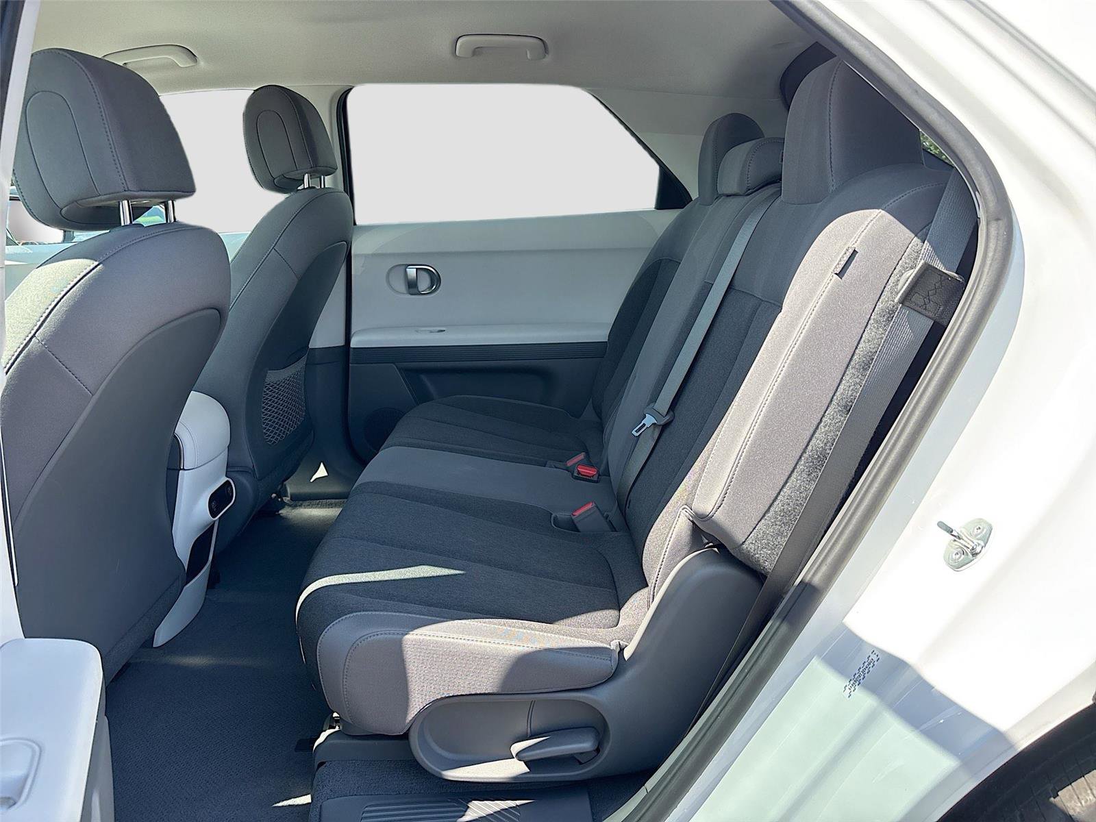 Used 2024 Hyundai Ioniq 5 SEL RWD image 23