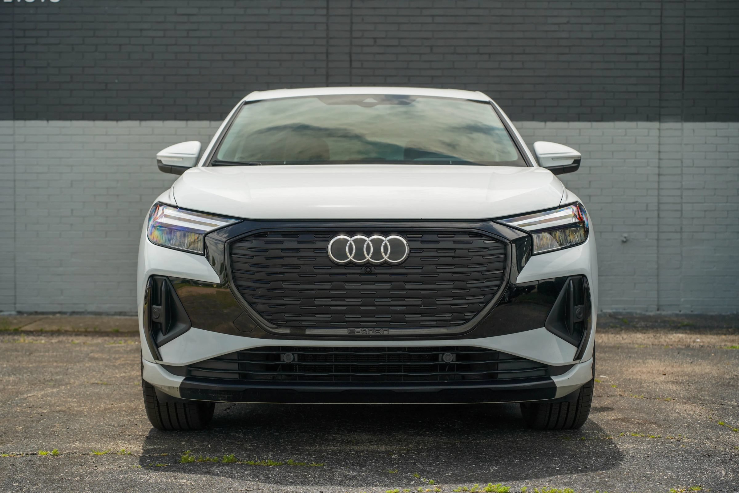 Used 2022 Audi Q4 e-tron Premium Plus AWD/4WD image 2