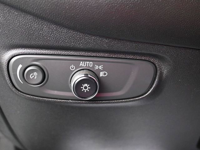 Used 2018 Chevrolet Equinox LS image 23