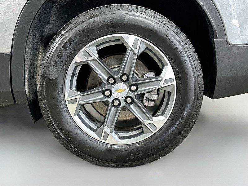 Used 2025 Chevrolet Blazer LT FWD image 30