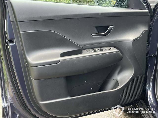 New 2026 Hyundai Kona SE FWD image 11