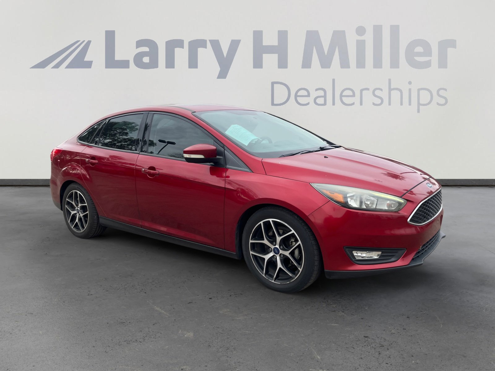 Used 2017 Ford Focus SEL image 7