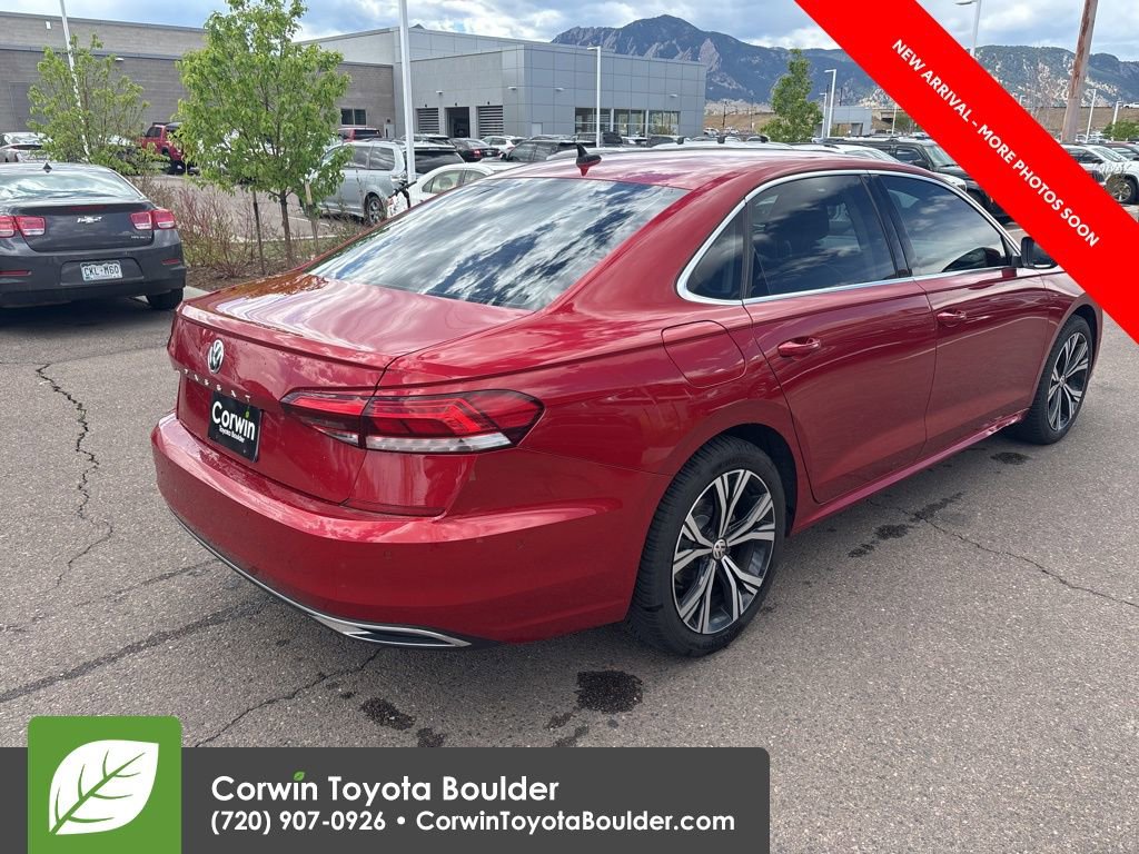 Used 2020 Volkswagen Passat 2.0T SEL image 7