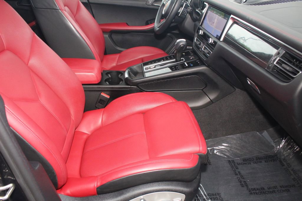 Certified 2022 Porsche Macan S w/ Premium Package Plus AWD/4WD image 28