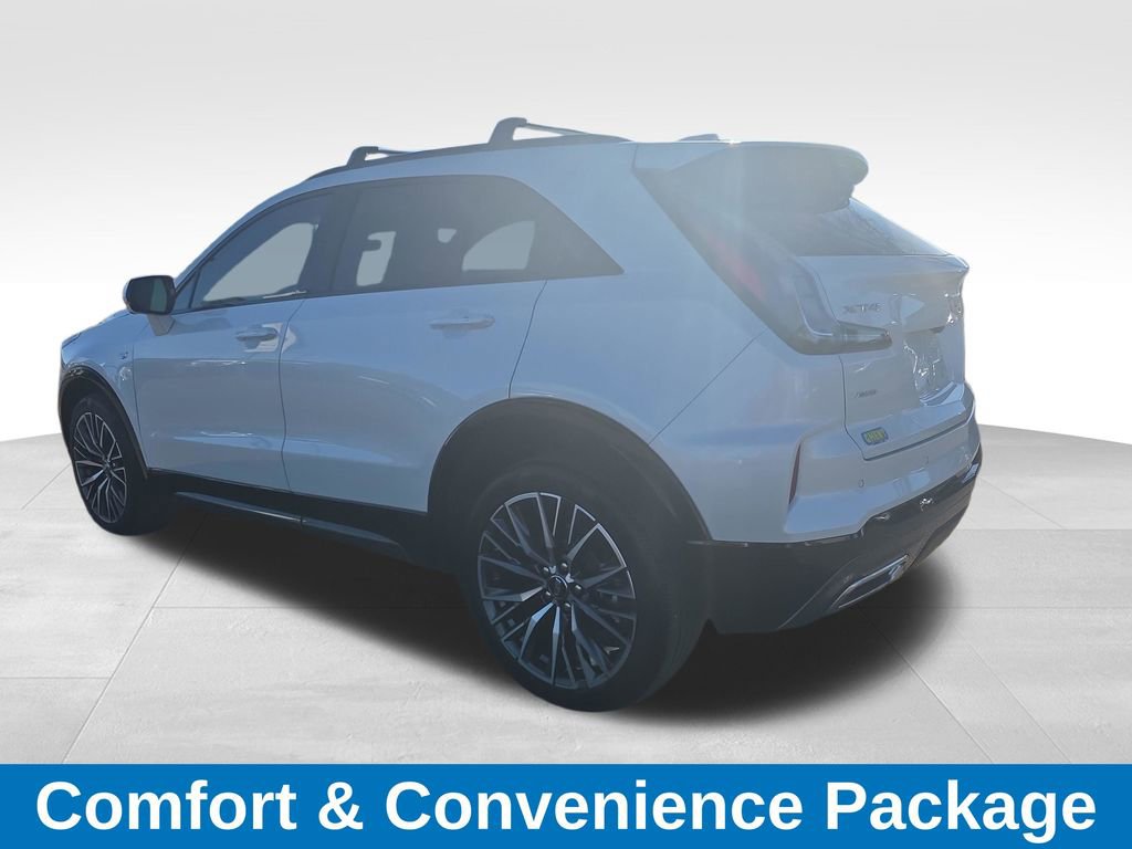 Used 2024 Cadillac XT4 Sport image 4