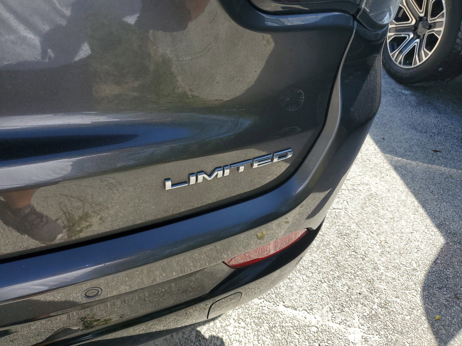 Used 2023 Jeep Compass Limited w/ Elite Group image 10