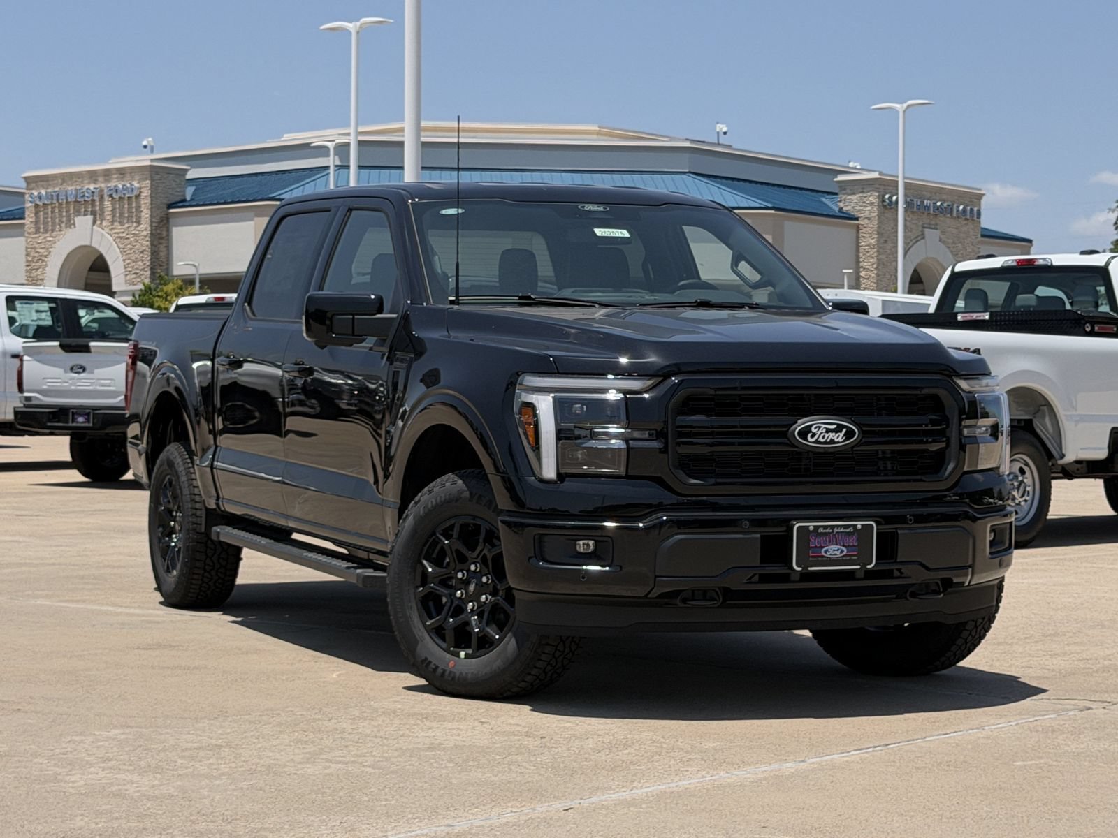 New 2026 Ford F150 Lariat w/ FX4 Off-Road Package AWD/4WD image 2