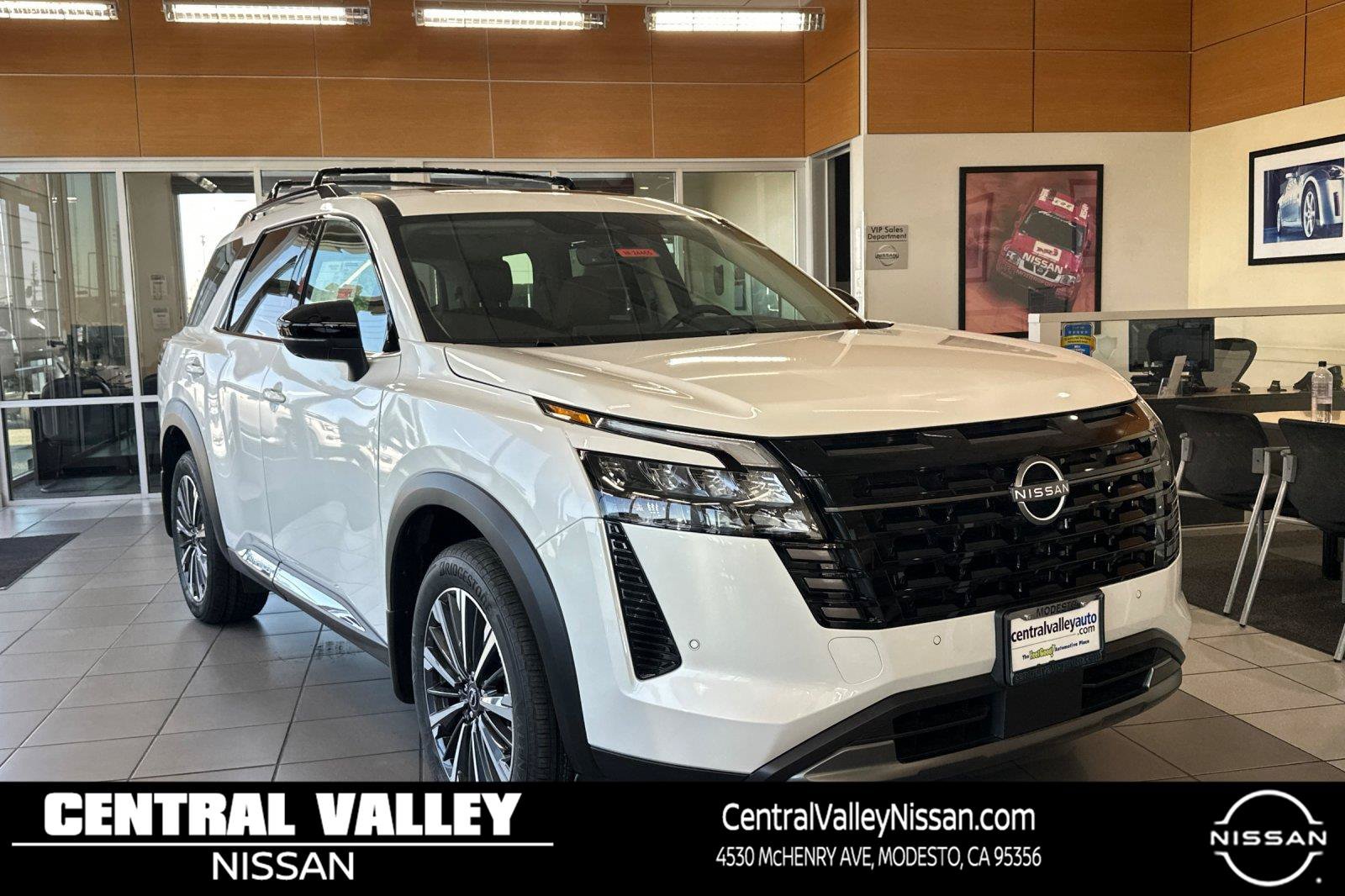 New 2026 Nissan Pathfinder Platinum