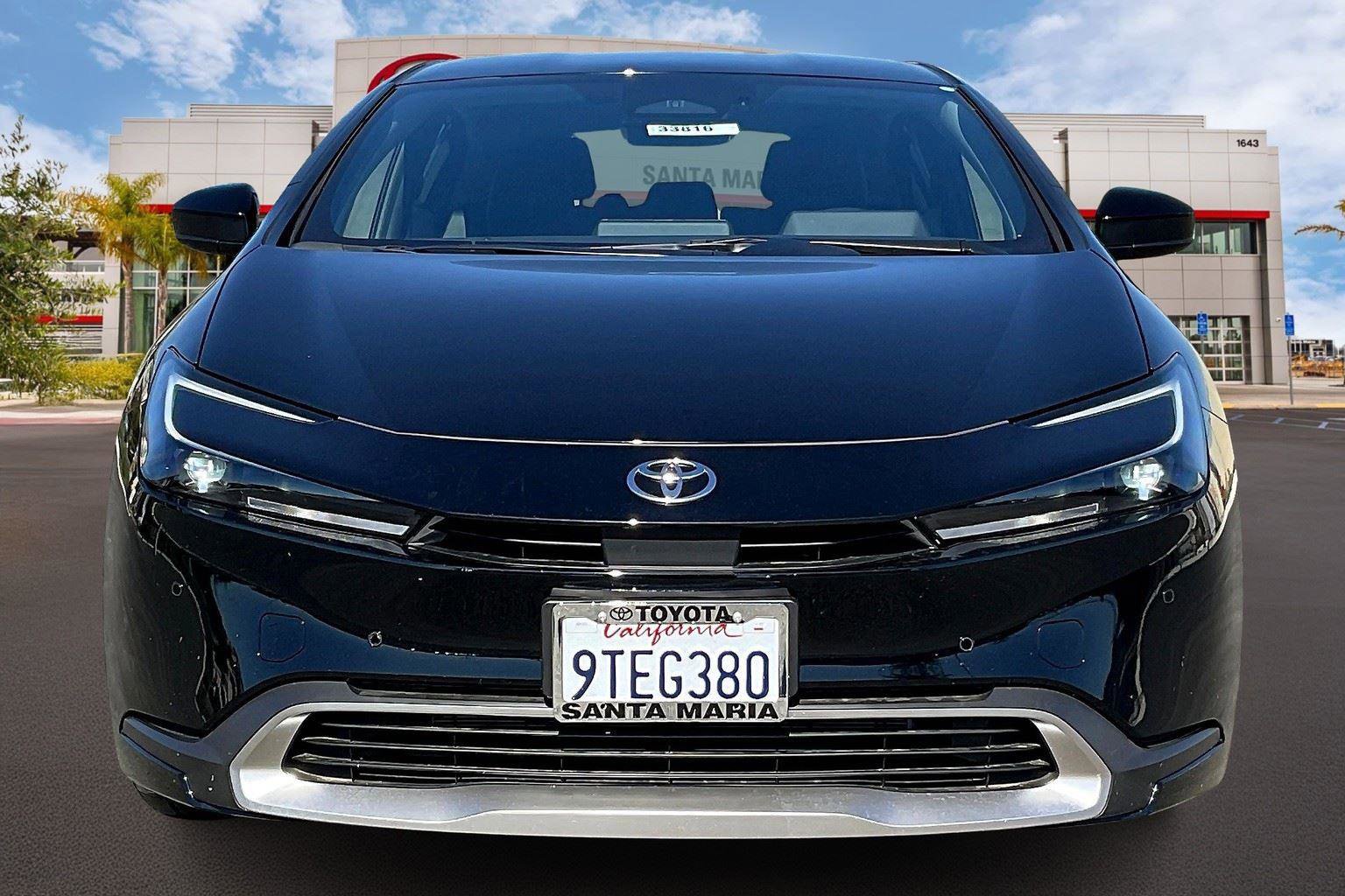 Certified 2025 Toyota Prius Plug-In Hybrid image 3