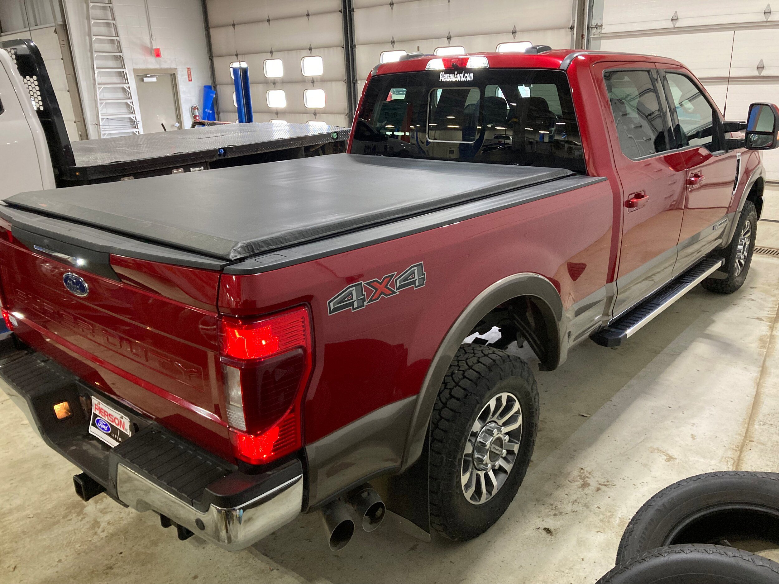 Used 2022 Ford F250 Lariat w/ Lariat Value Package AWD/4WD image 13