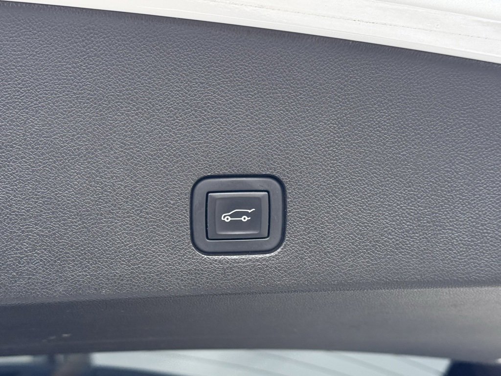 Used 2023 Cadillac XT6 Premium Luxury w/ Platinum Package image 39