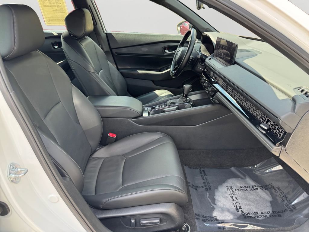 Used 2025 Honda Accord Sport image 10