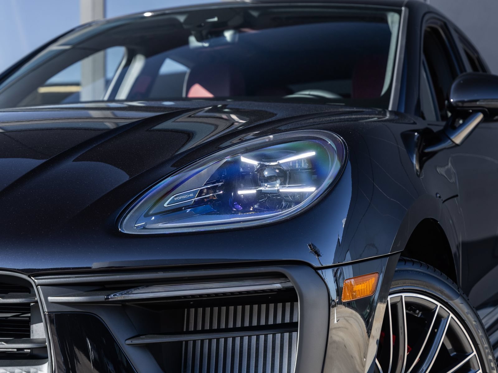Certified 2026 Porsche Macan S AWD/4WD image 17