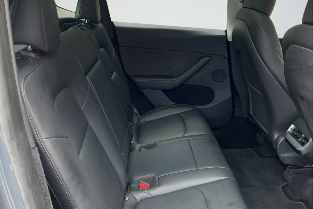 Used 2023 Tesla Model Y AWD image 20