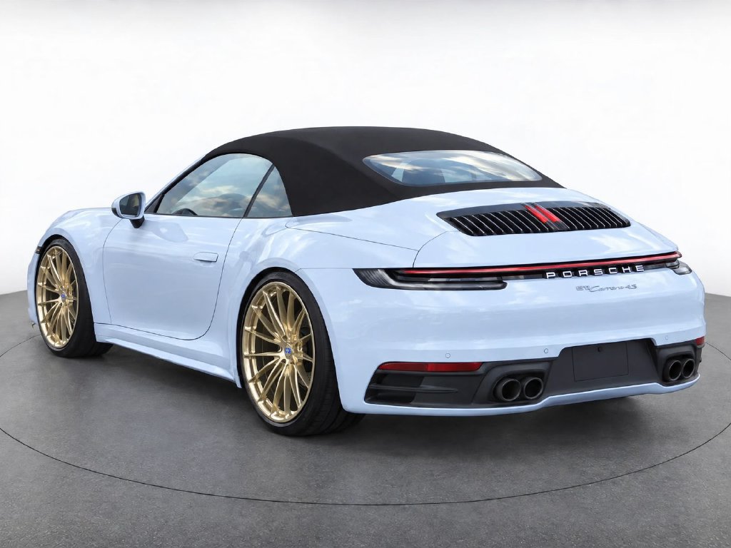 Used 2022 Porsche 911 Carrera RWD image 3