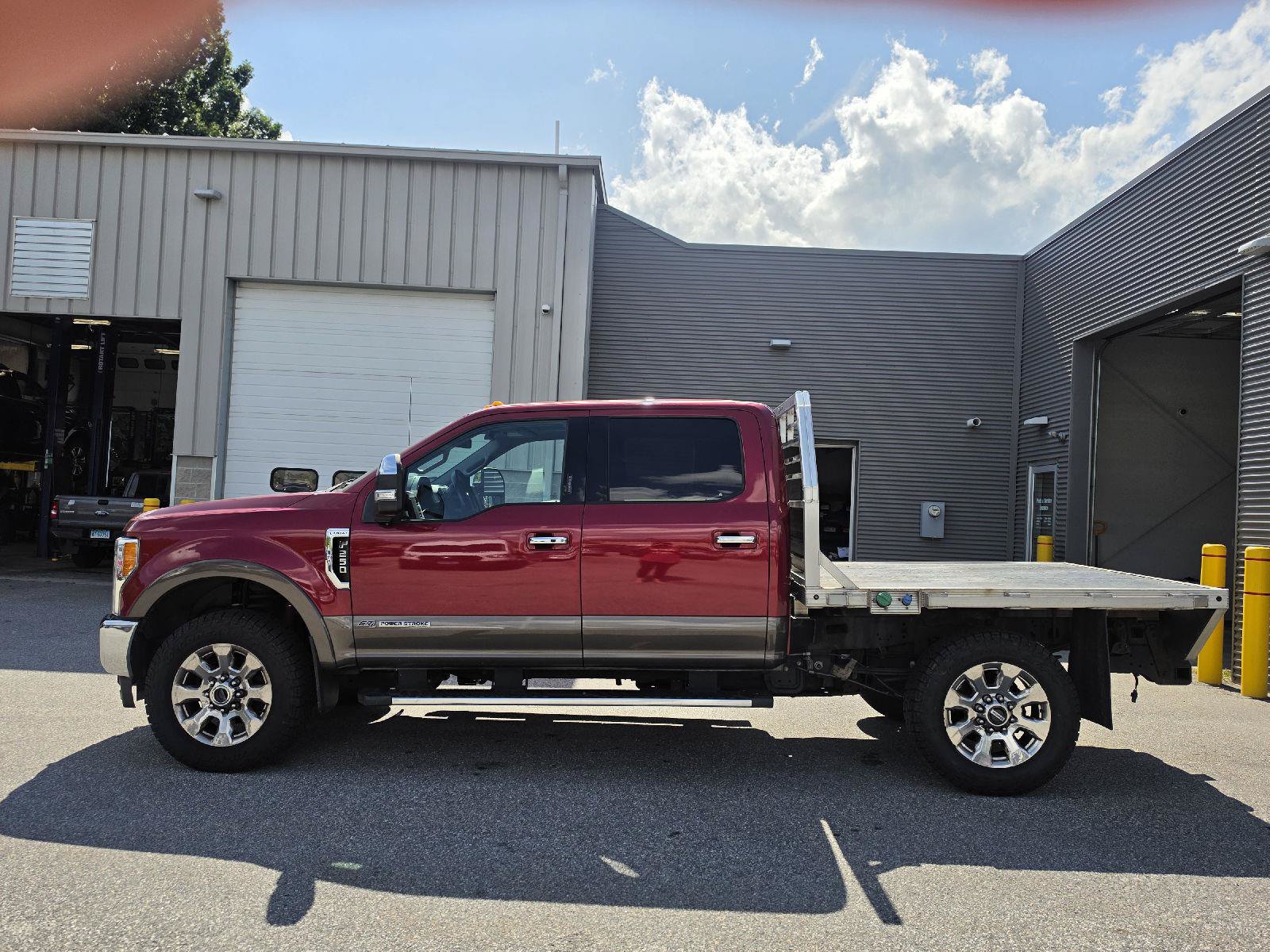 Used 2017 Ford F250 Lariat w/ Lariat Ultimate Package AWD/4WD image 6
