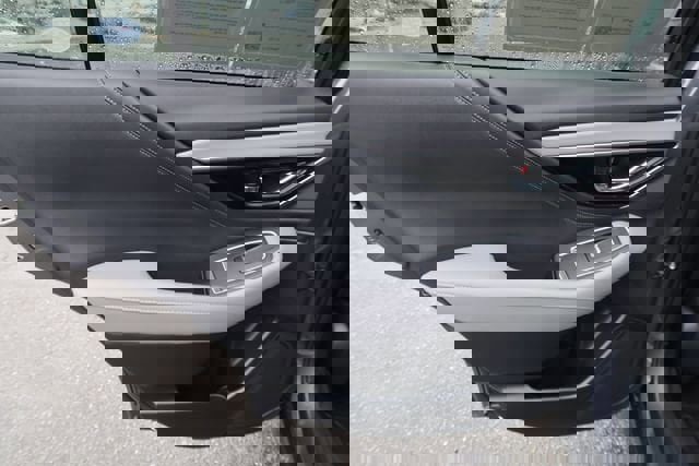 Certified 2025 Subaru Outback Limited w/ Popular Package #2 image 32