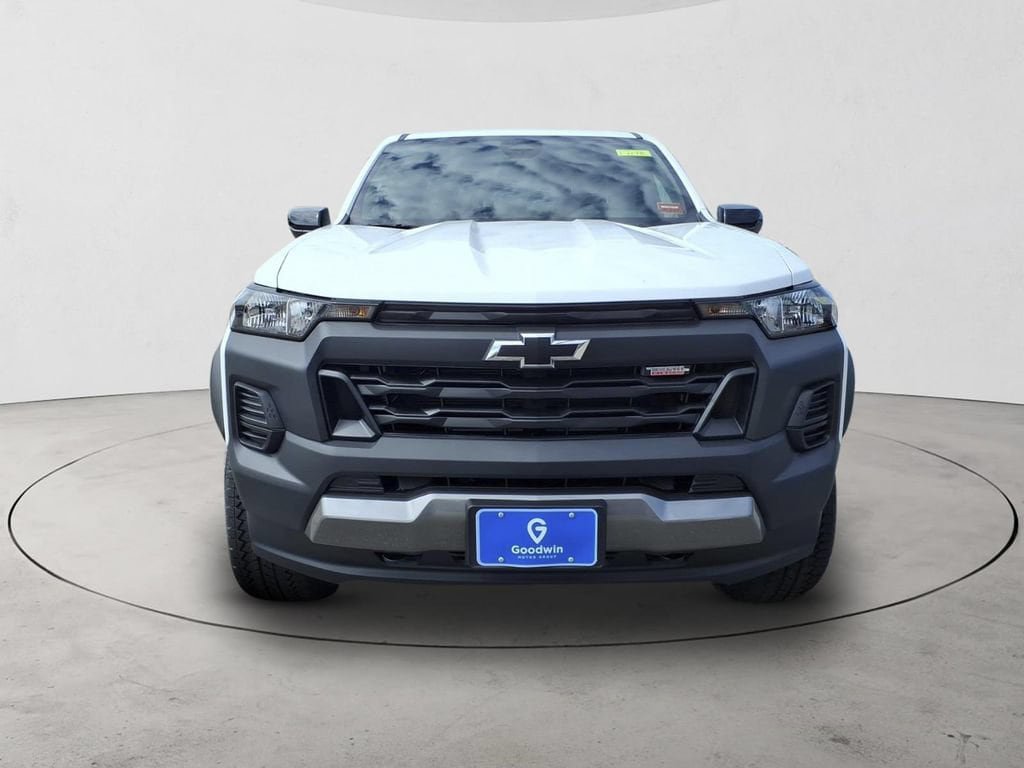 New 2026 Chevrolet Colorado Trail Boss AWD/4WD image 2