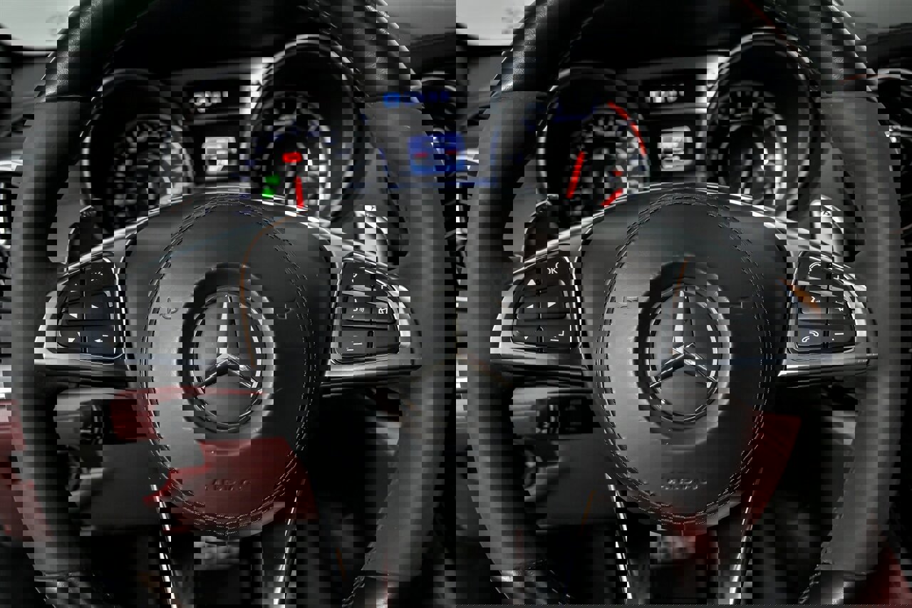 Used 2018 Mercedes-Benz SL 63 AMG image 31