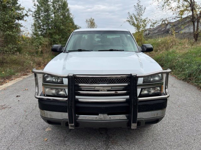 Used 2003 Chevrolet Silverado 2500 LS AWD/4WD image 3