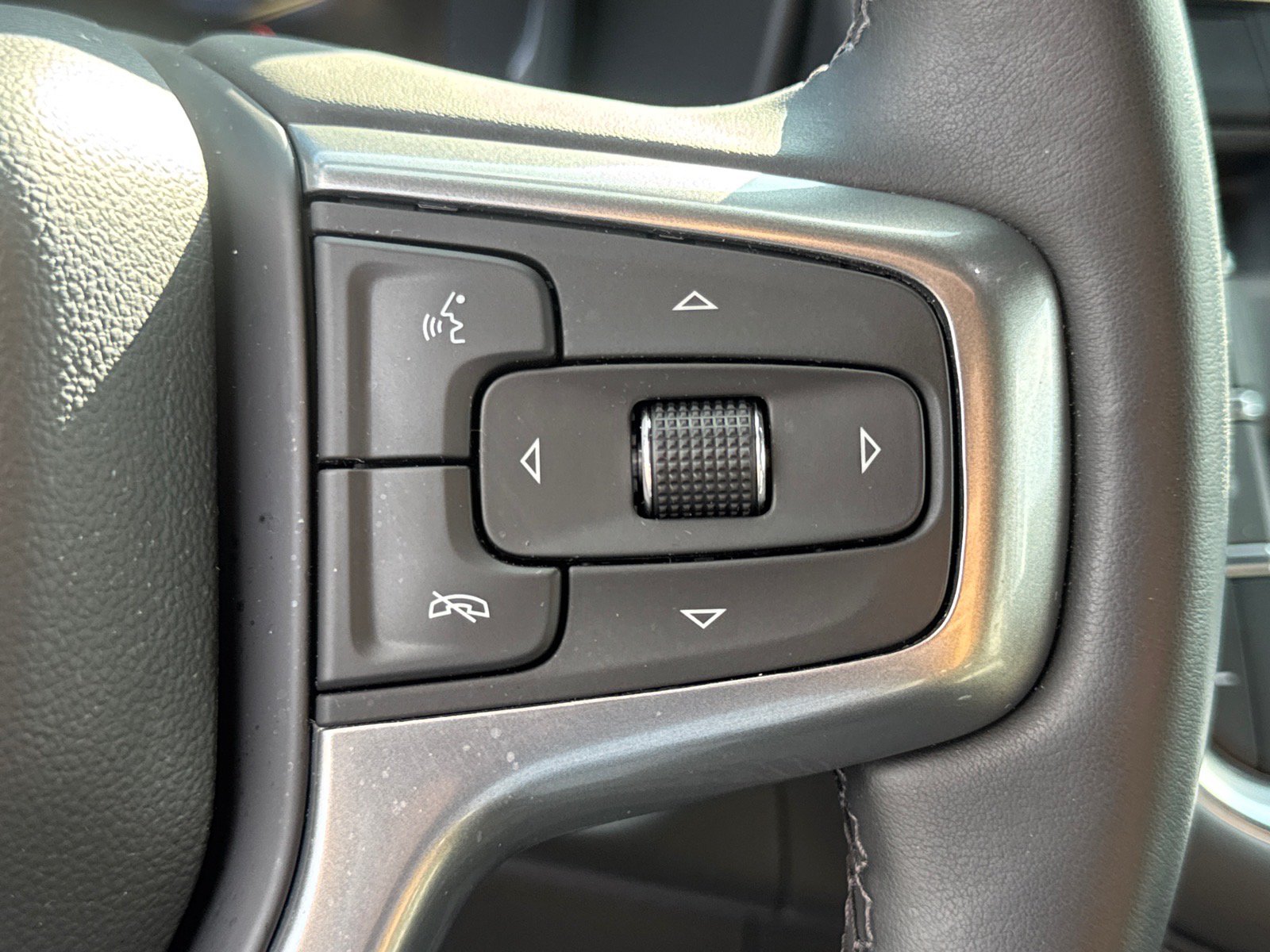 Used 2024 Chevrolet Tahoe Z71 w/ Off-Road Capability Package AWD/4WD image 21