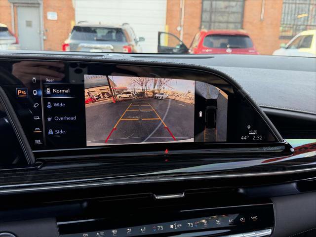 Used 2021 Cadillac Escalade Sport w/ Driver Assist Tech Package AWD/4WD image 29
