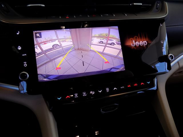 New 2026 Jeep Grand Cherokee L Limited AWD/4WD image 15