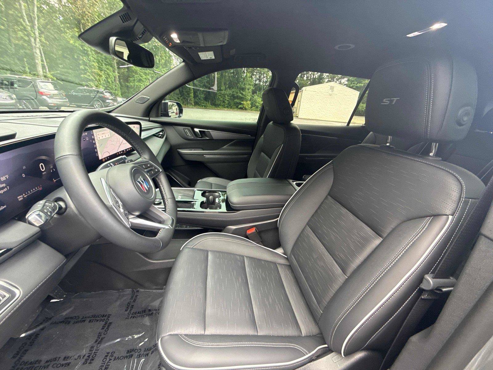 Used 2025 Buick Enclave Sport Touring FWD image 11