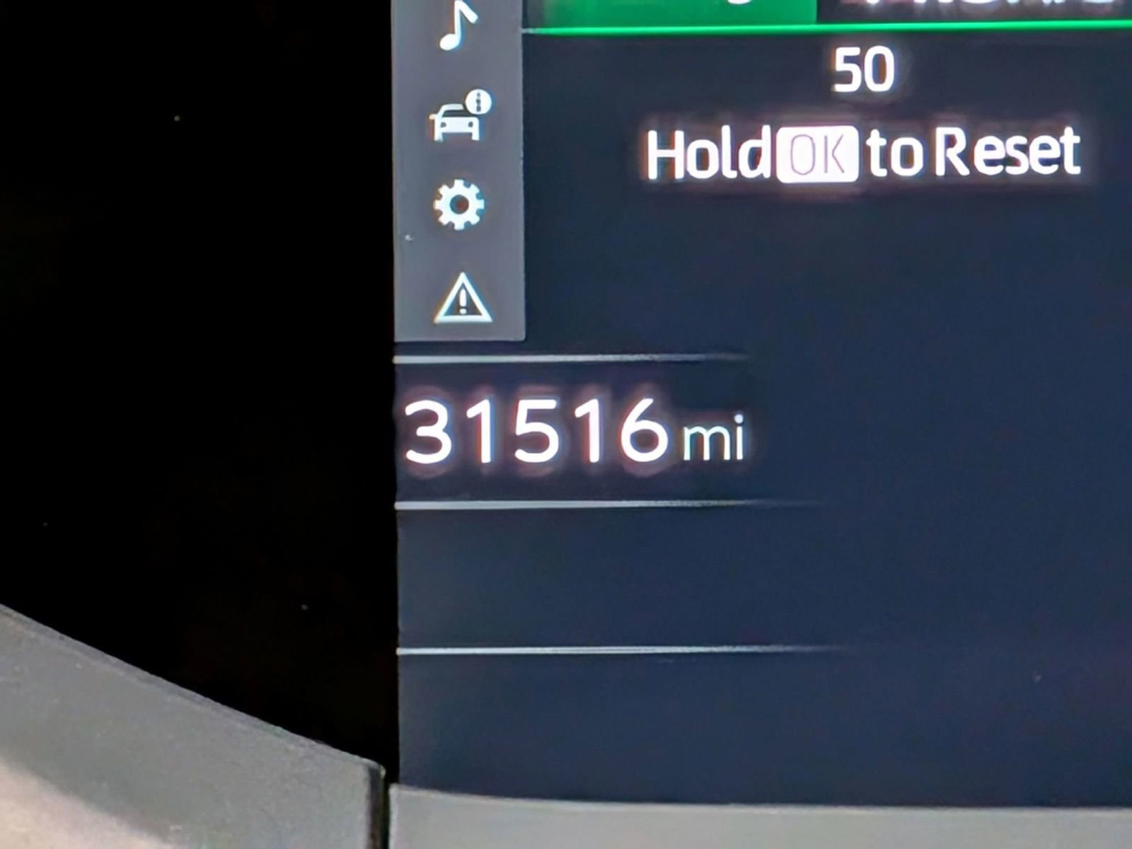 Used 2024 Toyota Prius LE image 13