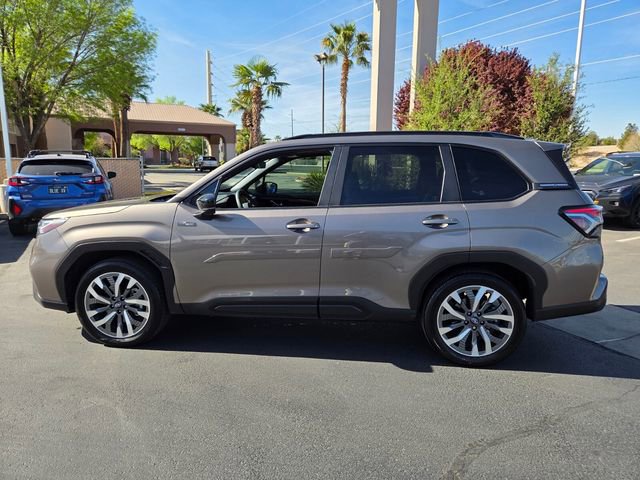 Used 2025 Subaru Forester Touring image 7