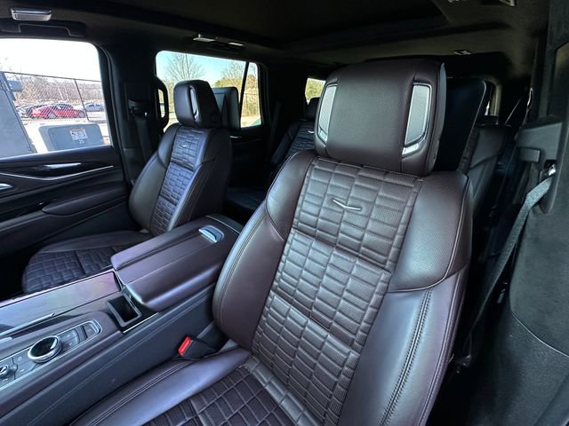 Used 2021 Cadillac Escalade Sport Platinum w/ Heavy-Duty Trailer Package image 11