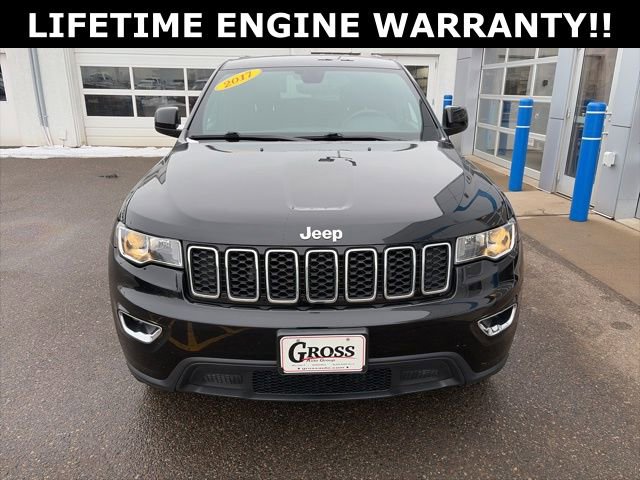 Used 2017 Jeep Grand Cherokee Laredo AWD/4WD image 3