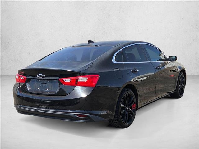Used 2018 Chevrolet Malibu LT w/ Leather Package FWD image 4