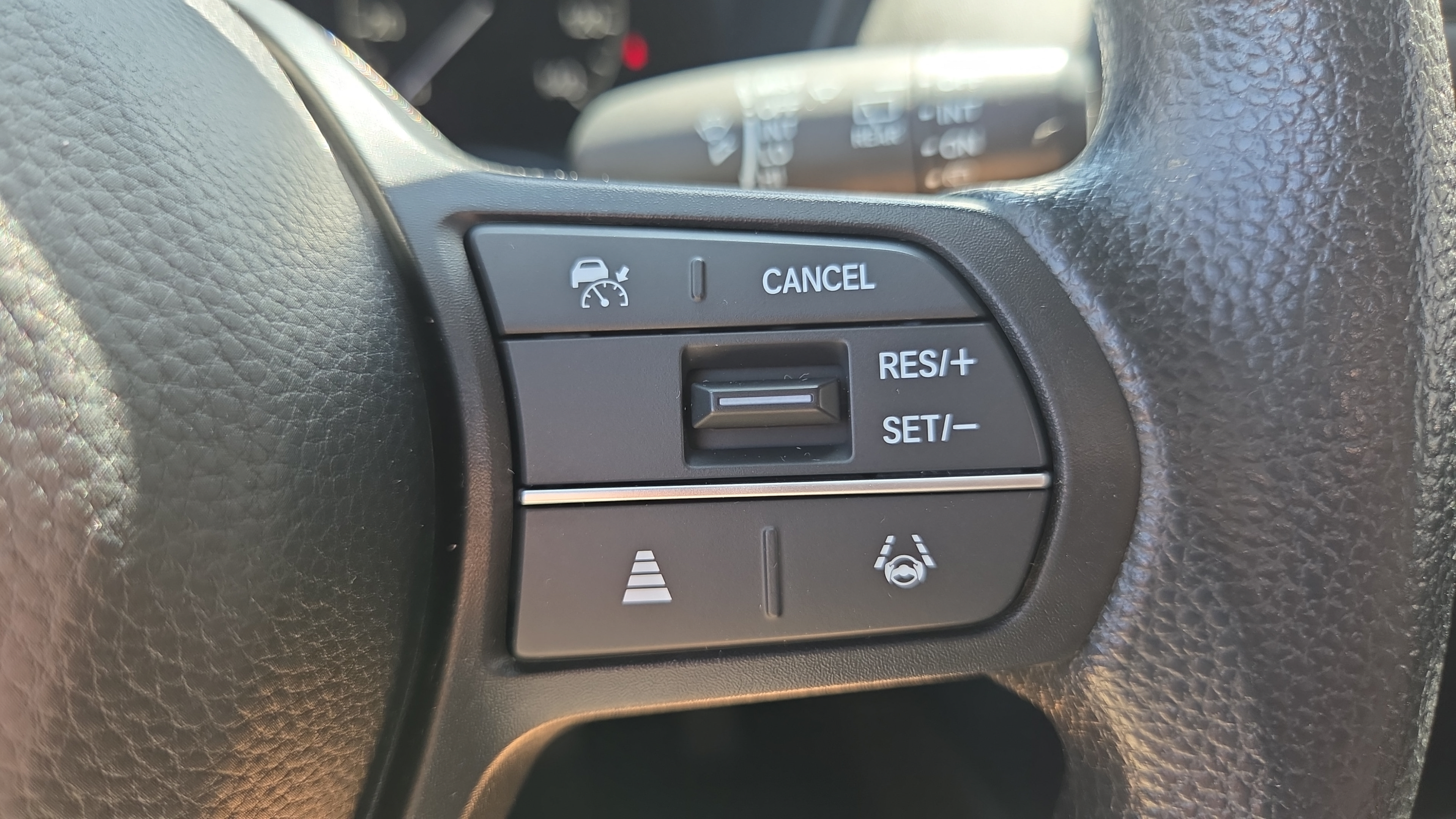 Certified 2024 Honda HR-V LX image 24