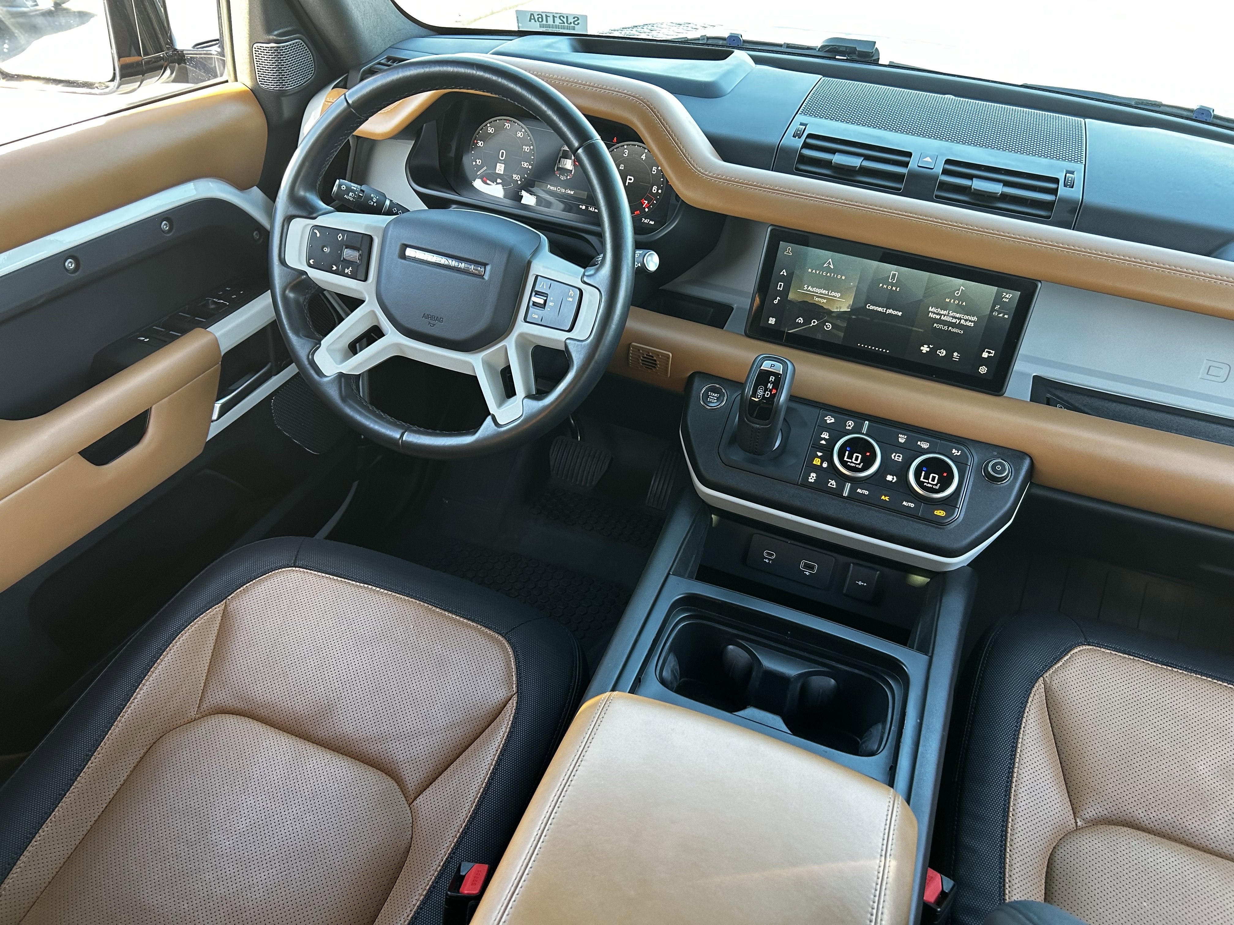 Used 2023 Land Rover Defender 110 X-Dynamic SE image 13