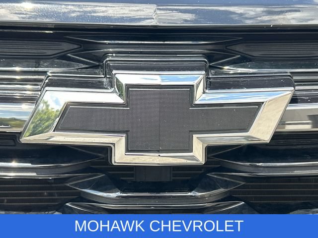 Used 2025 Chevrolet Trax RS w/ Sunroof Package FWD image 31