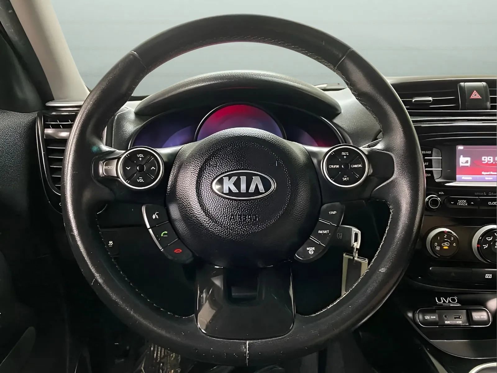 Used 2015 Kia Soul ! FWD image 17