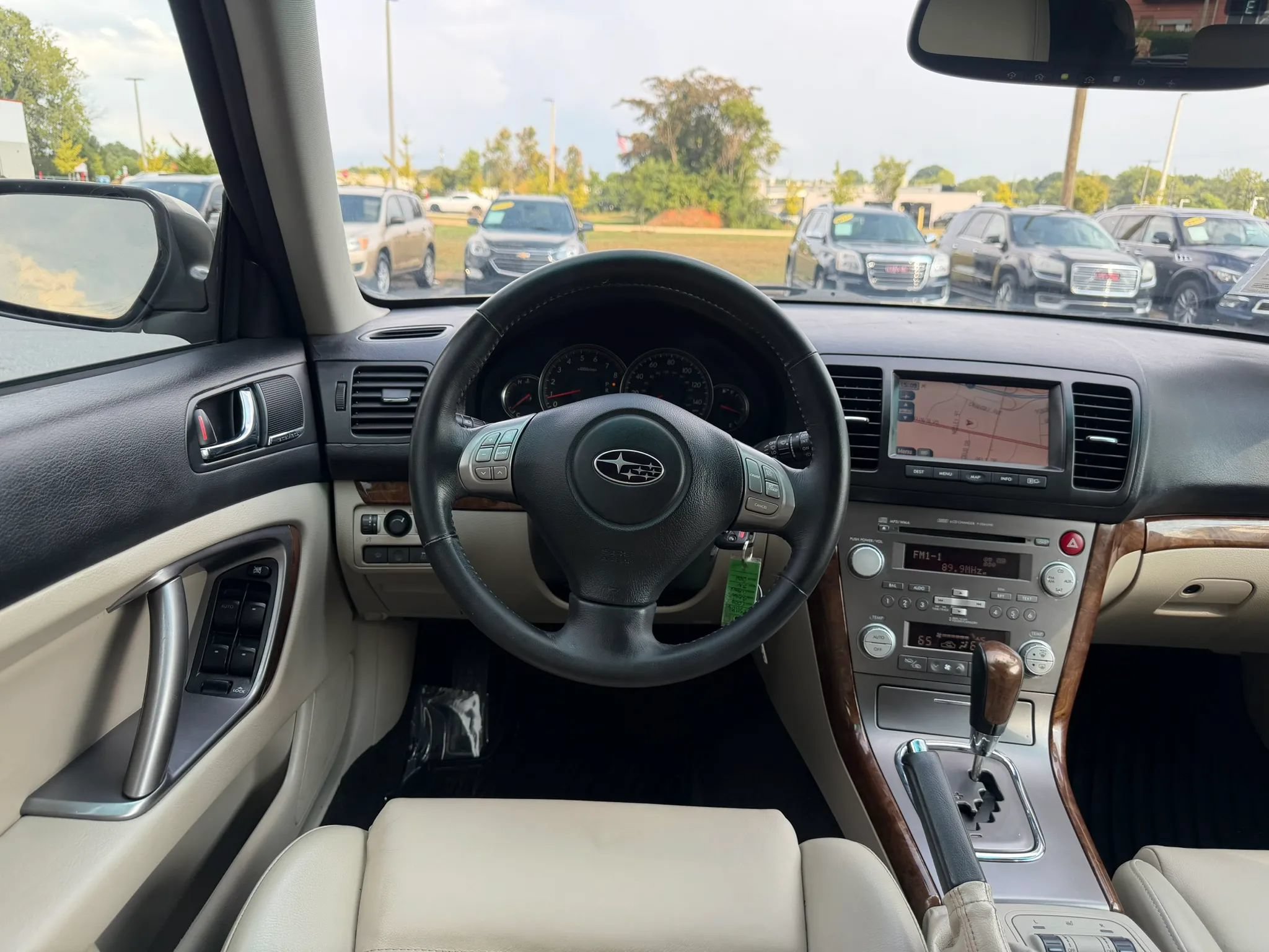 Used 2009 Subaru Outback 2.5i Limited AWD/4WD image 10