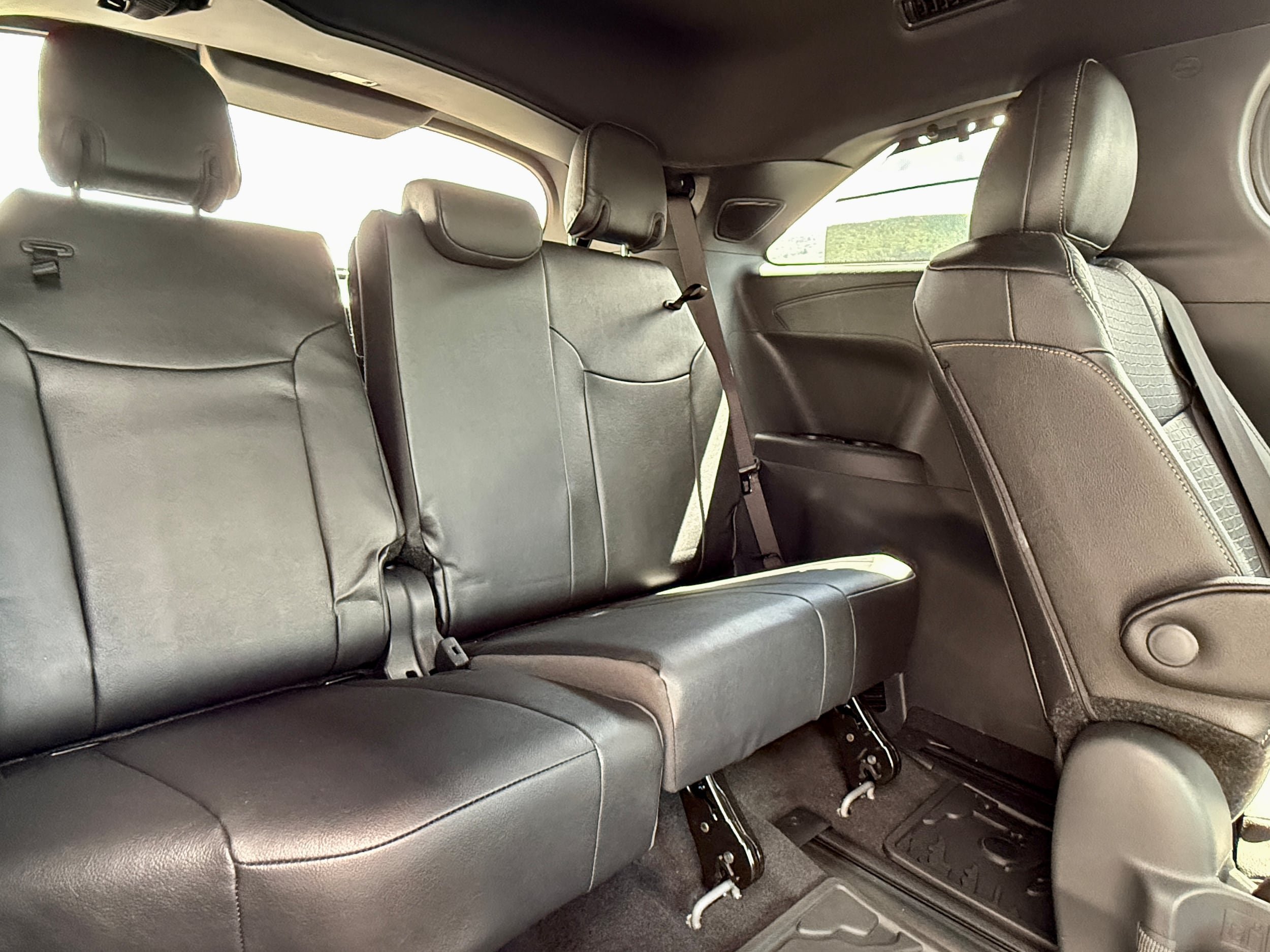 Certified 2026 Toyota Sienna XLE Woodland Edition AWD/4WD image 37