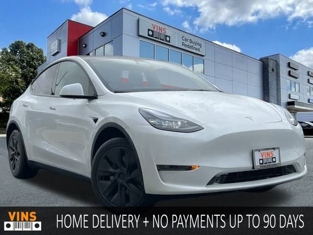 Used 2025 Tesla Model Y Long Range image 1