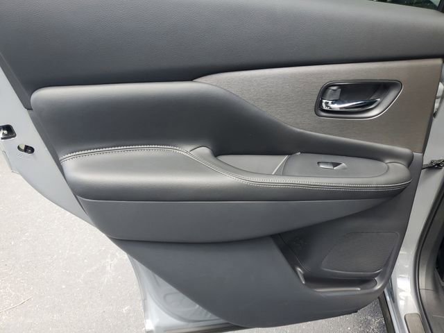 Certified 2024 Nissan Murano SV w/ SV Midnight Edition Package image 9