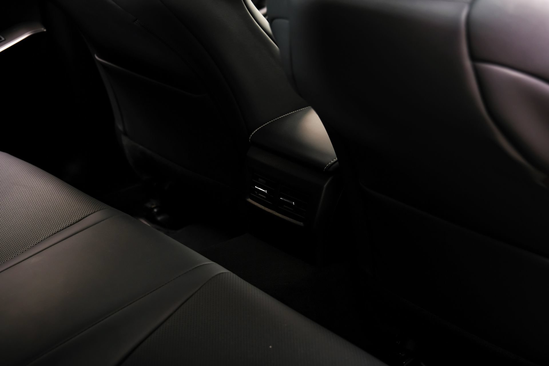 Used 2025 Lexus IS 350 F Sport w/ Navigation Package RWD image 52