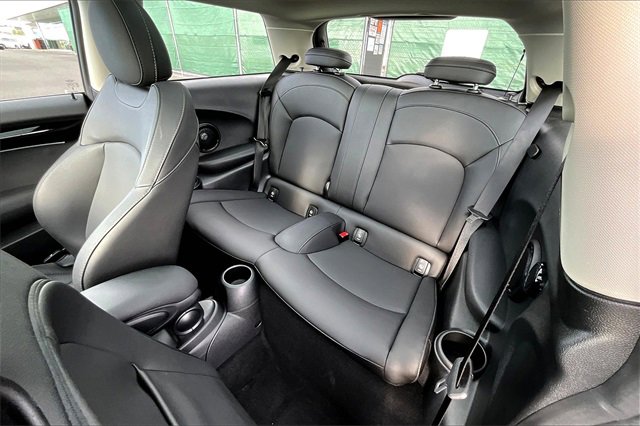Used 2024 MINI Cooper SE image 28