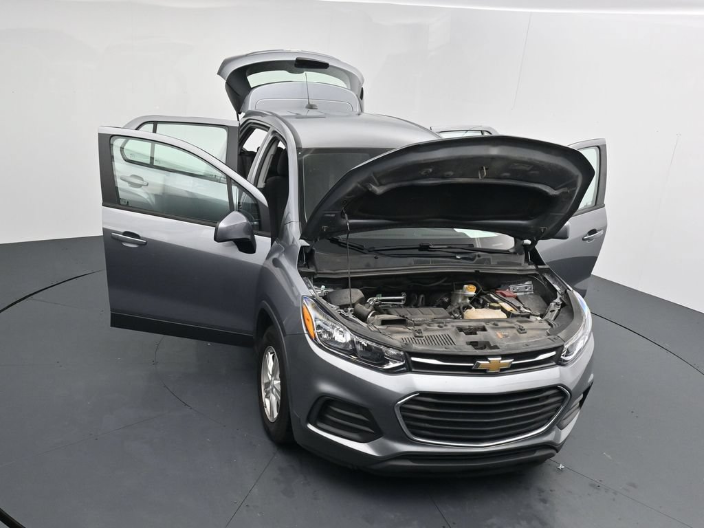 Used 2020 Chevrolet Trax LS FWD image 25