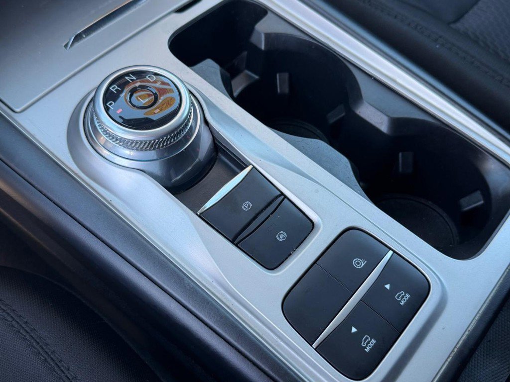 Used 2022 Ford Explorer XLT image 33