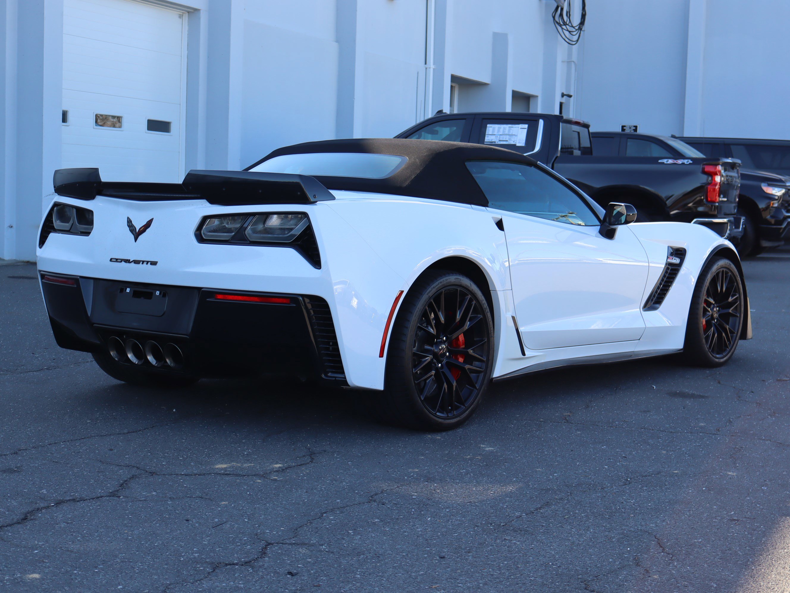 Used 2016 Chevrolet Corvette Z06 w/ 3LZ Preferred Equipment Group image 10