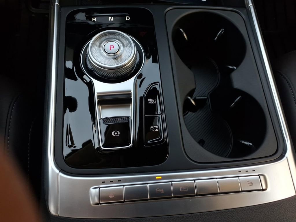 New 2026 Kia Carnival EX image 17