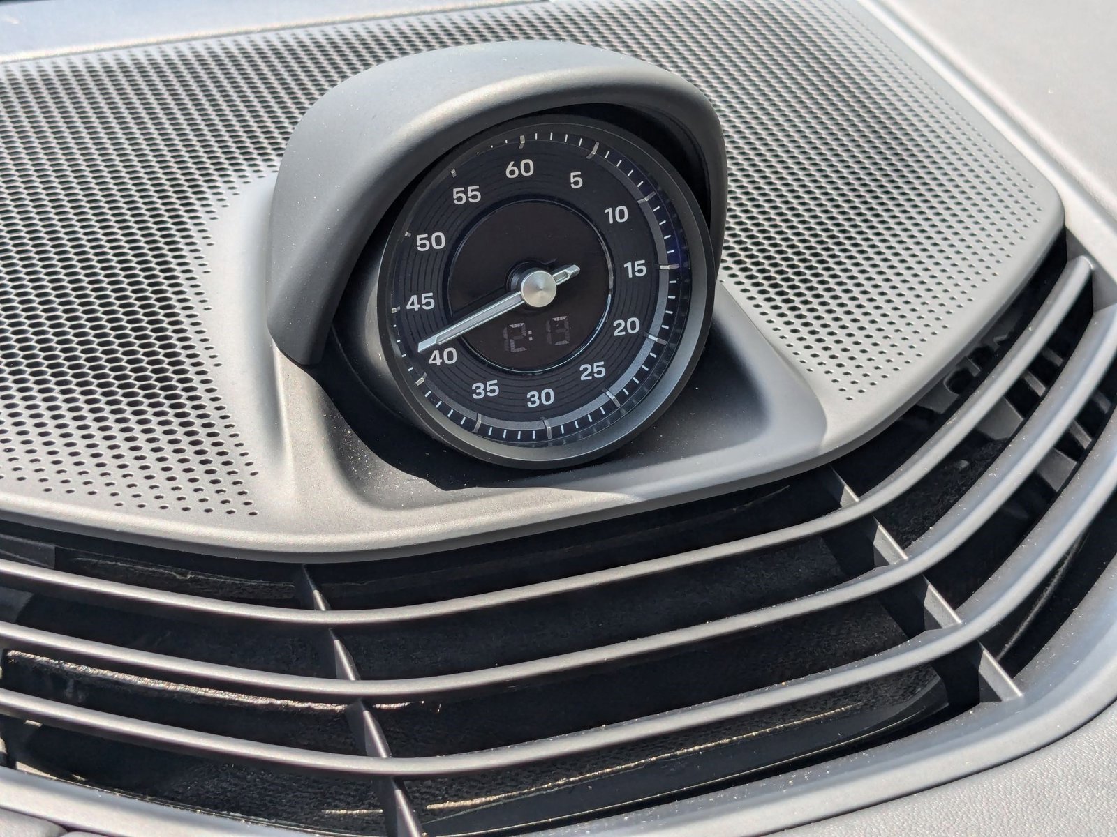 New 2023 Porsche Taycan Turbo AWD/4WD image 21