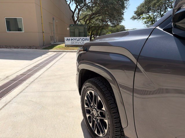 Used 2022 Toyota Tundra Limited AWD/4WD image 15