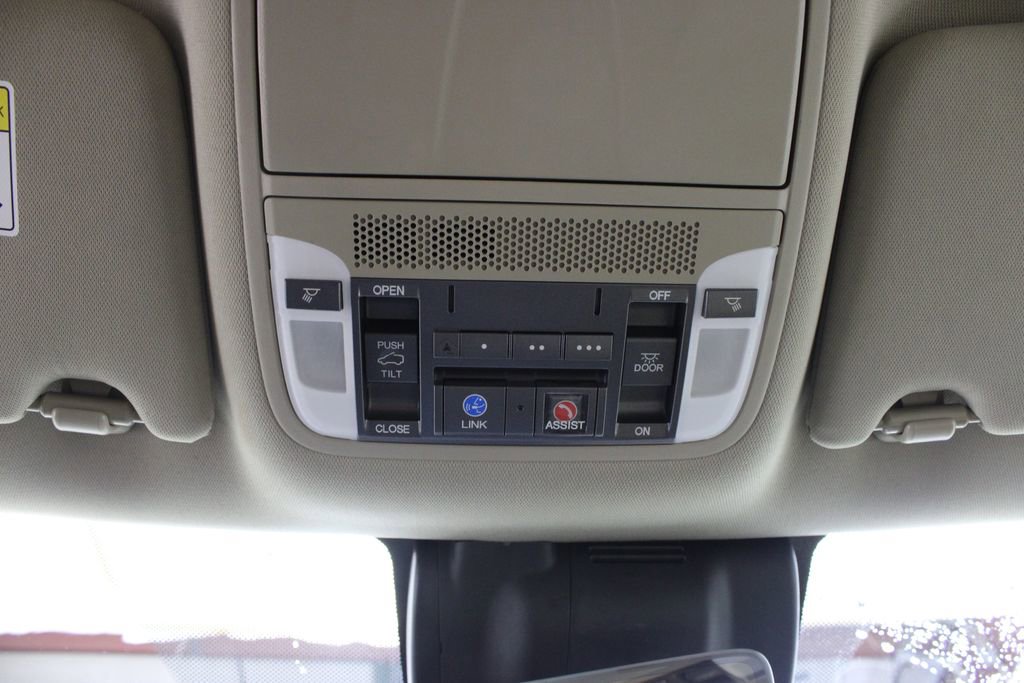 Used 2020 Acura MDX SH-AWD w/ Technology Package image 30